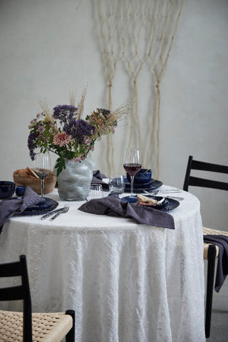 Eloise tablecloth 220x160 cm. off-white embroidery